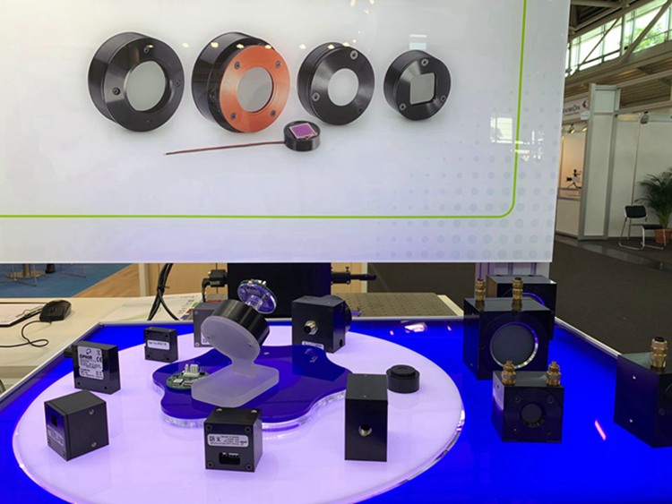 參加博覽會的濾光片產(chǎn)品 參加博覽會的濾光片產(chǎn)品